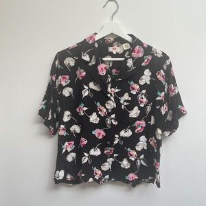 Levis Floral Button Up top - M